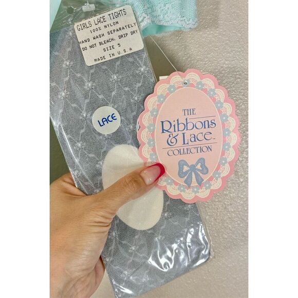 NWT Vintage The Ribbons & Lace CollectionGirls Dress With Tights Included 5 - Picture 3 of 10